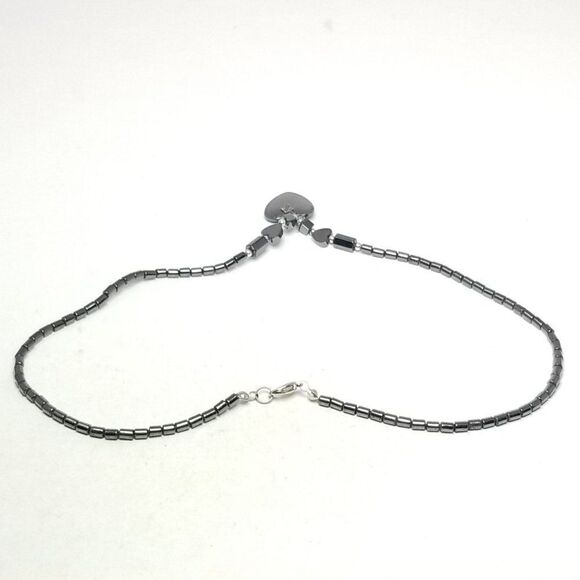 Vintage Beaded Hematite Gray Silver Tone Heart Shape Pendant Necklace, 90s Style - Picture 2 of 5